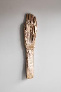 La main, 2022, 84x 15 x 6 cm, bronze, Annabelle Hyvrier sculpture
